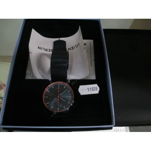 286 - Boxed wristwatch