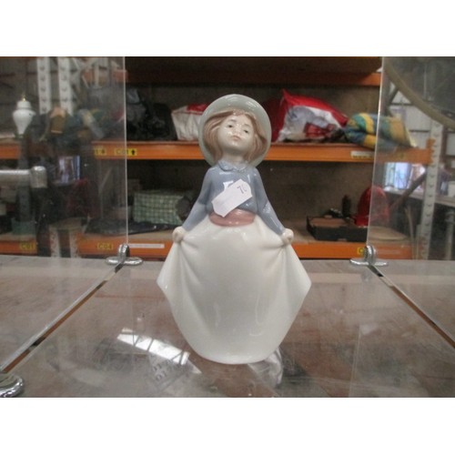 298 - Nao girl figurine