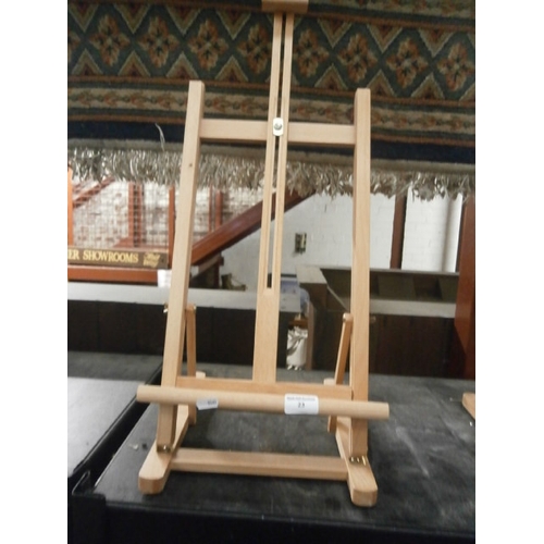 23 - Artists easel