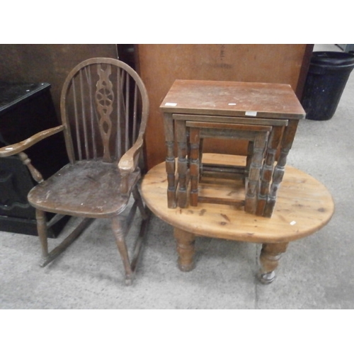 696 - Small pine table, rocking chair & nest of tables