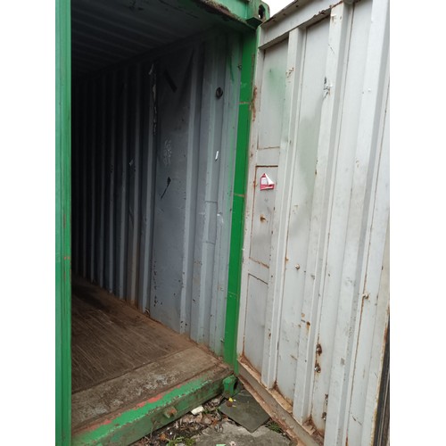 388 - 20ft container, clean interior