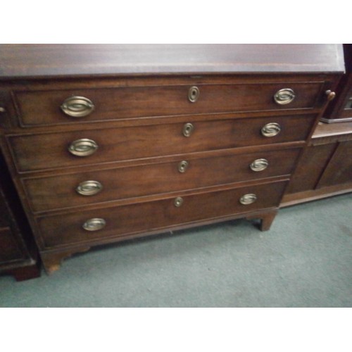 602 - A large antique 4 drawer fitted bureau