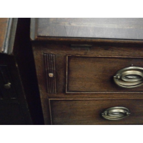 602 - A large antique 4 drawer fitted bureau