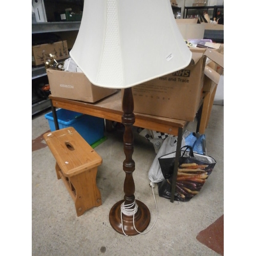 116 - Wooden floor standing lamp