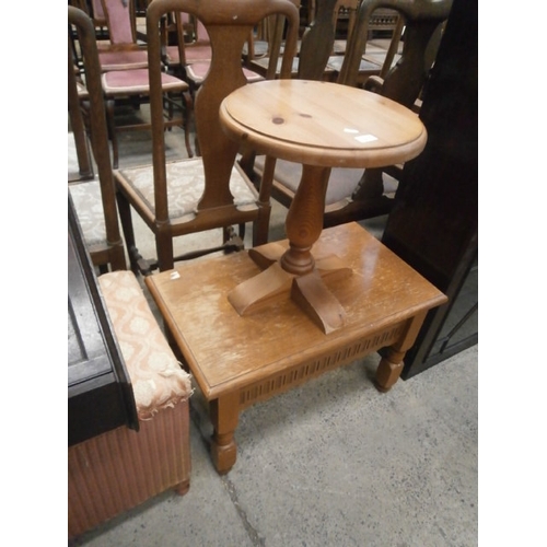 660 - A small solid wooden coffee table and a lamp table