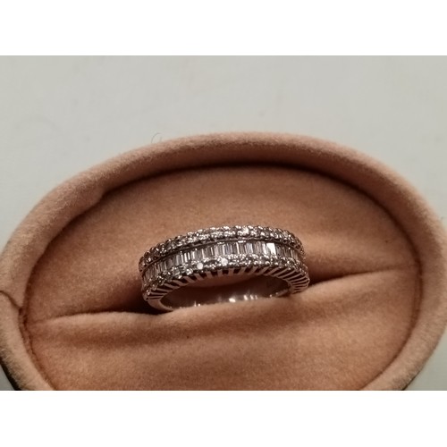 205 - 18ct white gold and diamond D079 ring with serial number 855895, tested at jewellers.