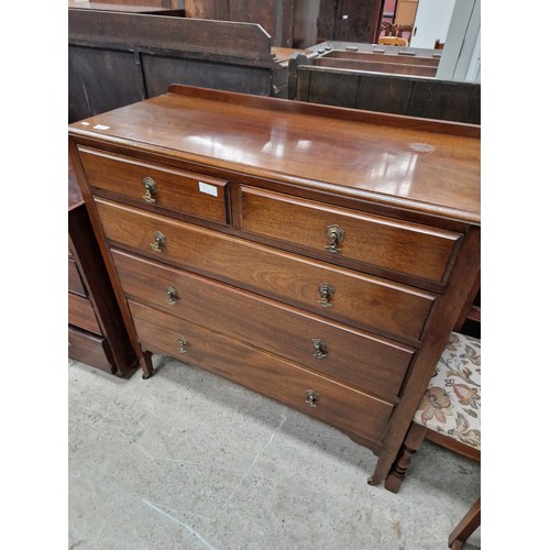 609 - A large vintage mahogany 2 over 3 drawer chest