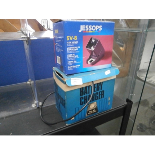 295 - Jessops slide viewer and battery charger