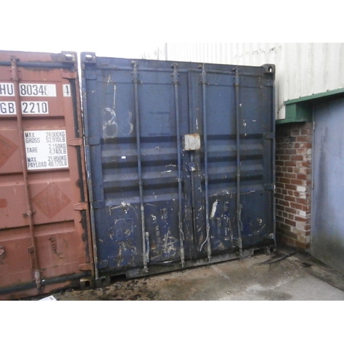 370 - 20ft container, clean interior buyer to remove