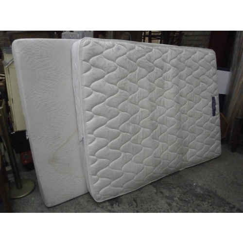 718 - 2 double mattress