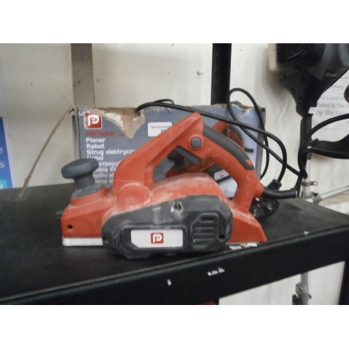 86 - Pro electric planer working