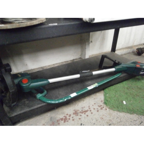 91 - Lot inc Bow saw and Webb cordless grass trimmer, no charger