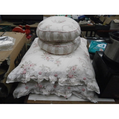 101 - Four floral bedroom cushions