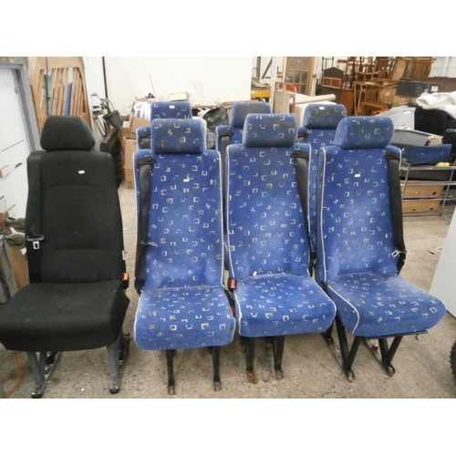 623 - 7 x minibus seats