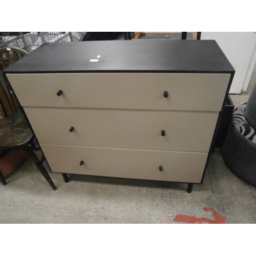 634 - A large modern 3 drawer chest