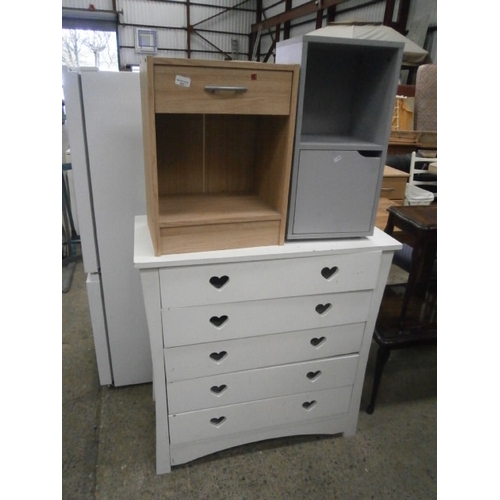 663 - 3 x items including a 5 drawer chest