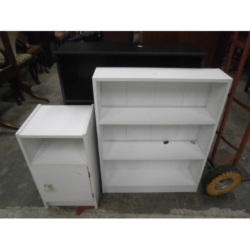 697 - 3 x assorted shelf units