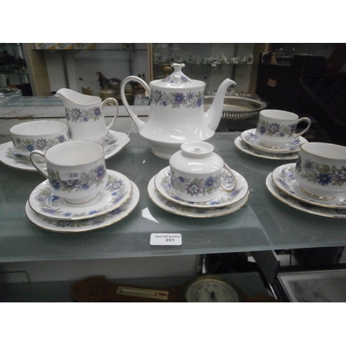 351 - 16 piece Paragon Cheswell tea set