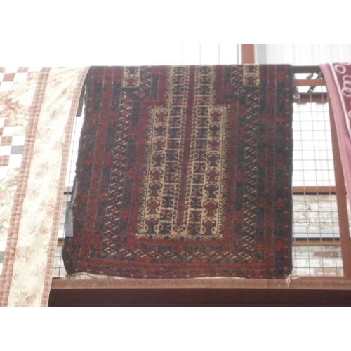 169 - Small vintage rug