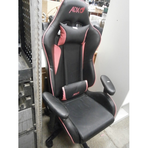 618 - An ADX gaming chair