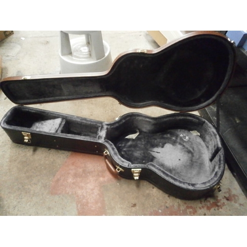 52 - Epiphone guitar case