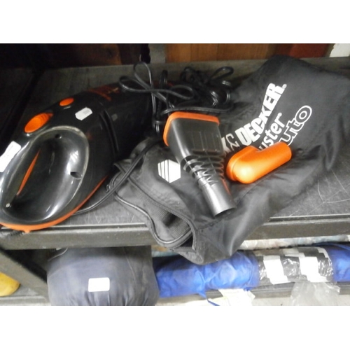 38 - Black & Decker handheld vacuum cleaner