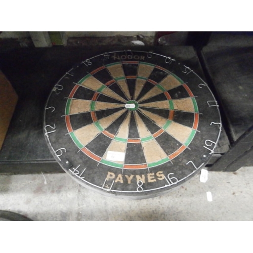 50 - Old dartboard