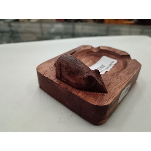 293 - Mouseman ashtray