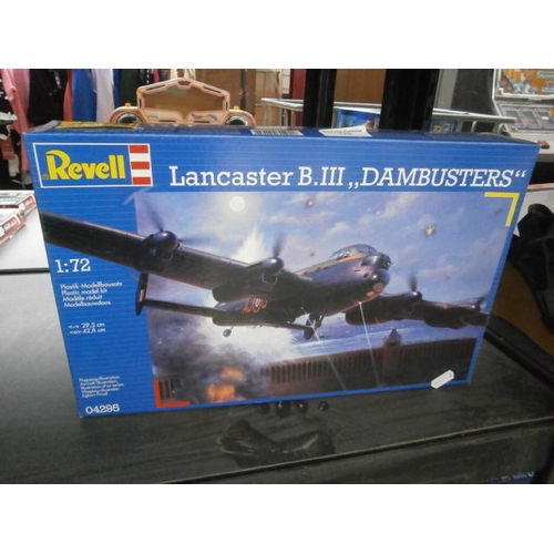 128 - Revell Lancaster B. III, Dambusters model