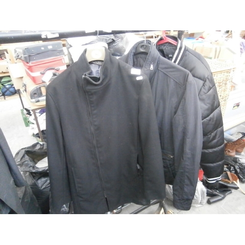 624 - 3 x gents' jackets