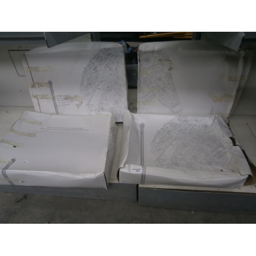 302 - Millenium falcon model set