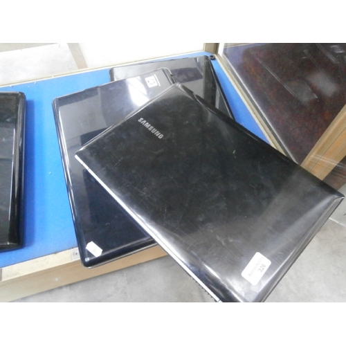 326 - Three assorted laptops