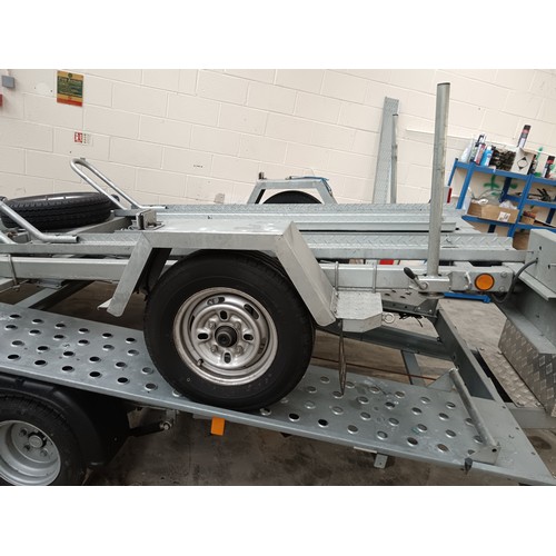 398 - Four hold Phoenix trailers bike trailer, L 126