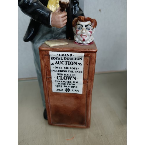 330 - Royal Doulton Auctioneer figurine