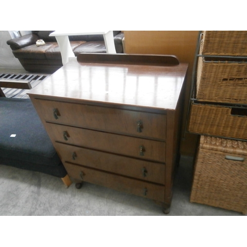 605 - A vintage mahogany 4 drawer bedroom chest