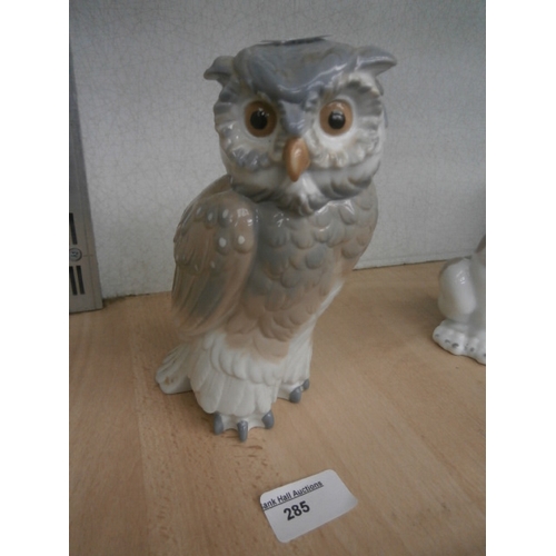 285 - NAO owl figurine