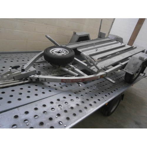 325 - Four hold Phoenix trailers bike trailer, L 126