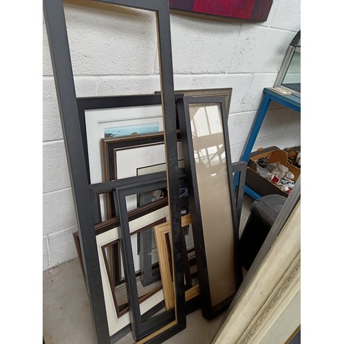 392 - Selection of picture frames