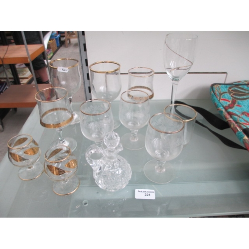 221 - Collection of glasses