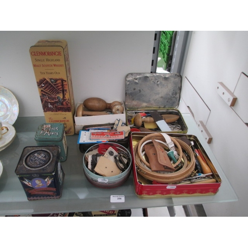 Lot 256       