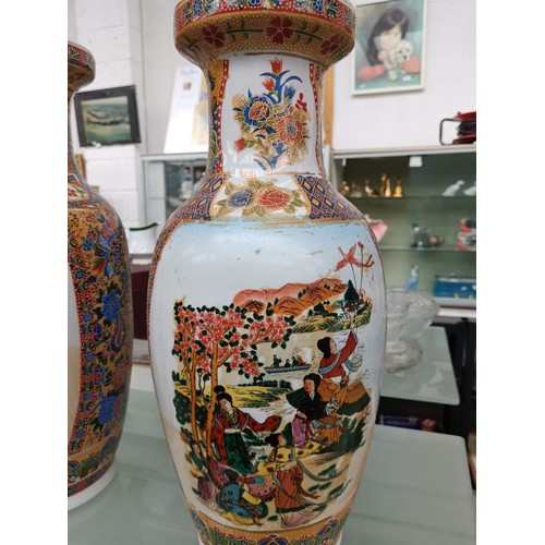211 - Pair of oriental canton vases, 18