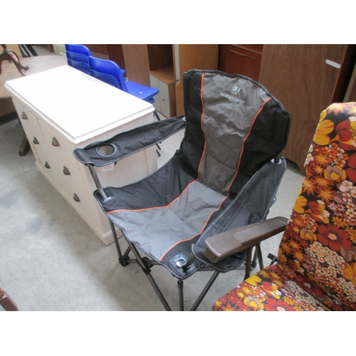 630 - A boxed folding ALPHA CAMP camping chair