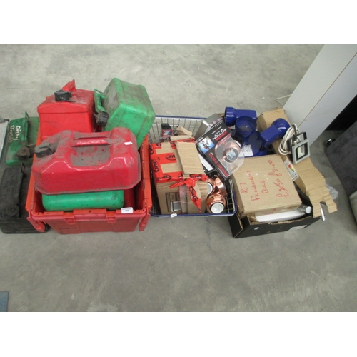 423 - Lot inc petrol cans, light fittings, floodlight bulbs, etc