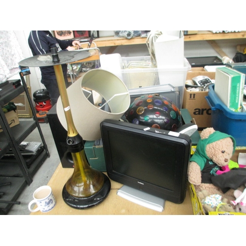 69 - Lot inc MG Hookah (no pipes) , Epson projector etc