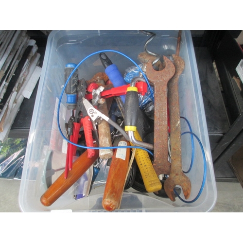 211 - Box of assorted tools