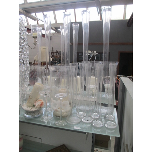 288 - Quantity of assorted glass vases