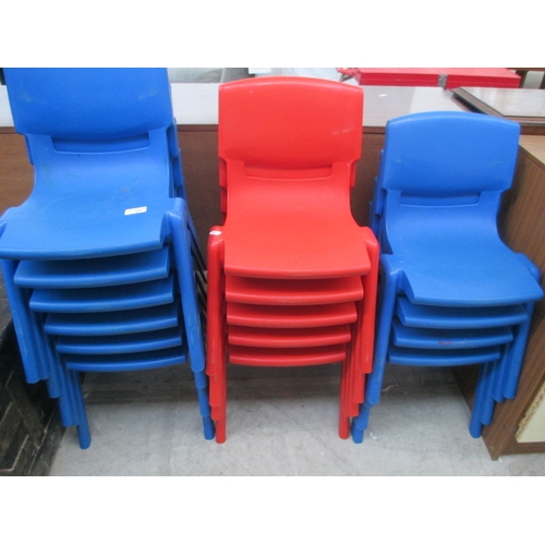 626 - 15 x children's plastic stacking chairs