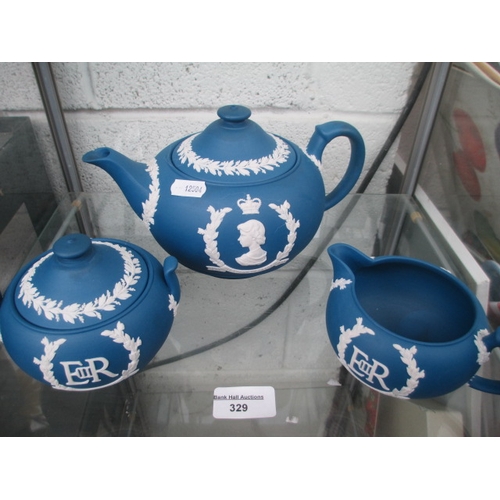 329 - Wedgwood ER II tea service