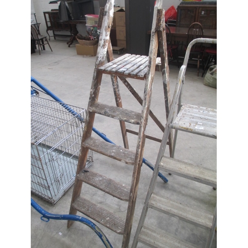 103 - Old wooden stepladders