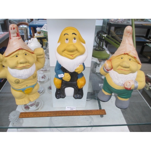 231 - Three garden gnomes